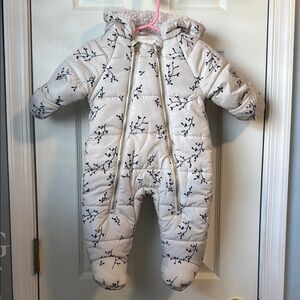 Jessica Simpson Baby Snowsuit with Black Branch Pattern 3-6 Months
